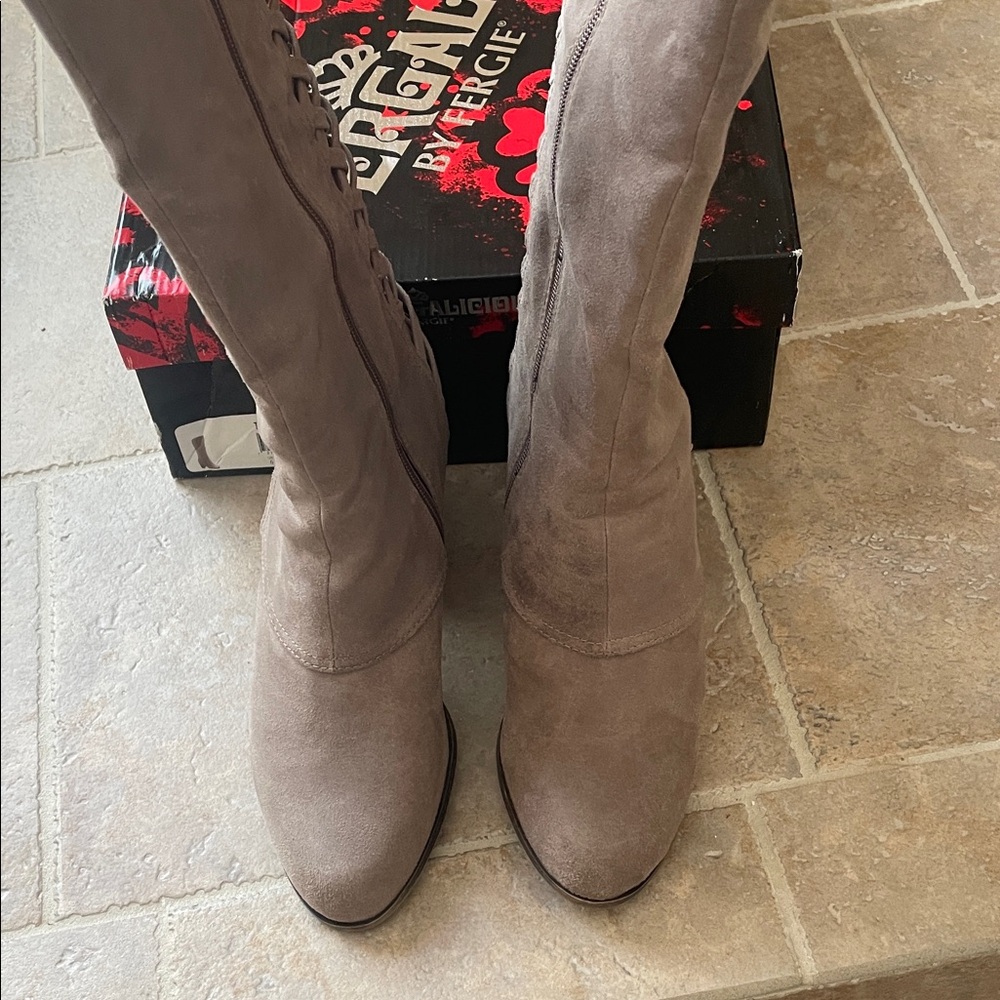 Fergalicious by Fergie Tootsie Knee High Cuffed Boots - Excellent, like new
